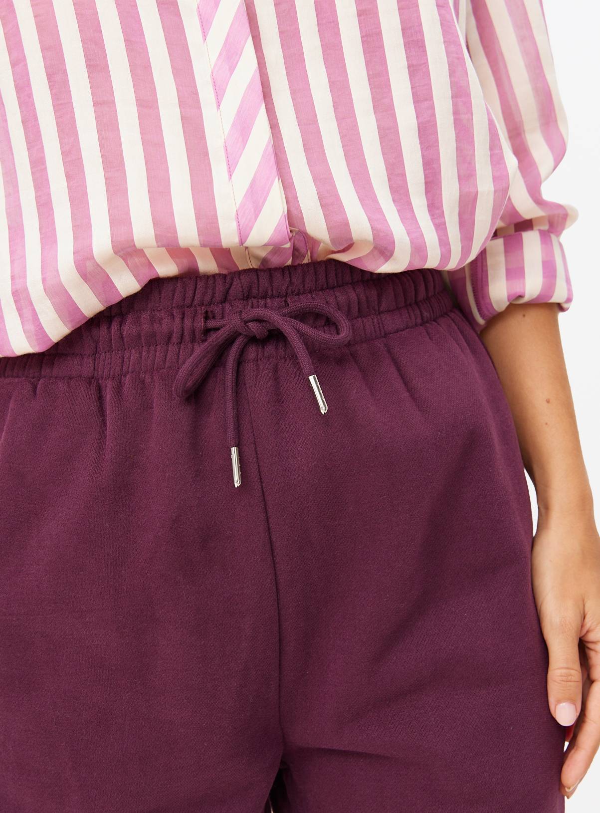 Burgundy Balloon Co-ord Joggers L - Image 2